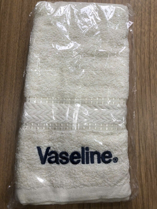 Khăn tắm Vaseline (120cm x 60cm)